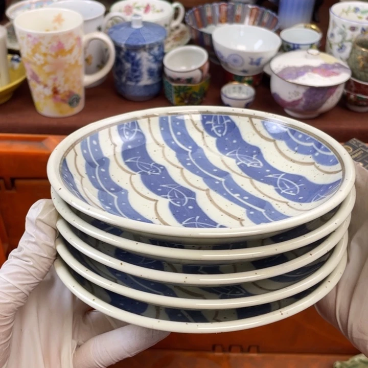他家瓷器真美…开播了