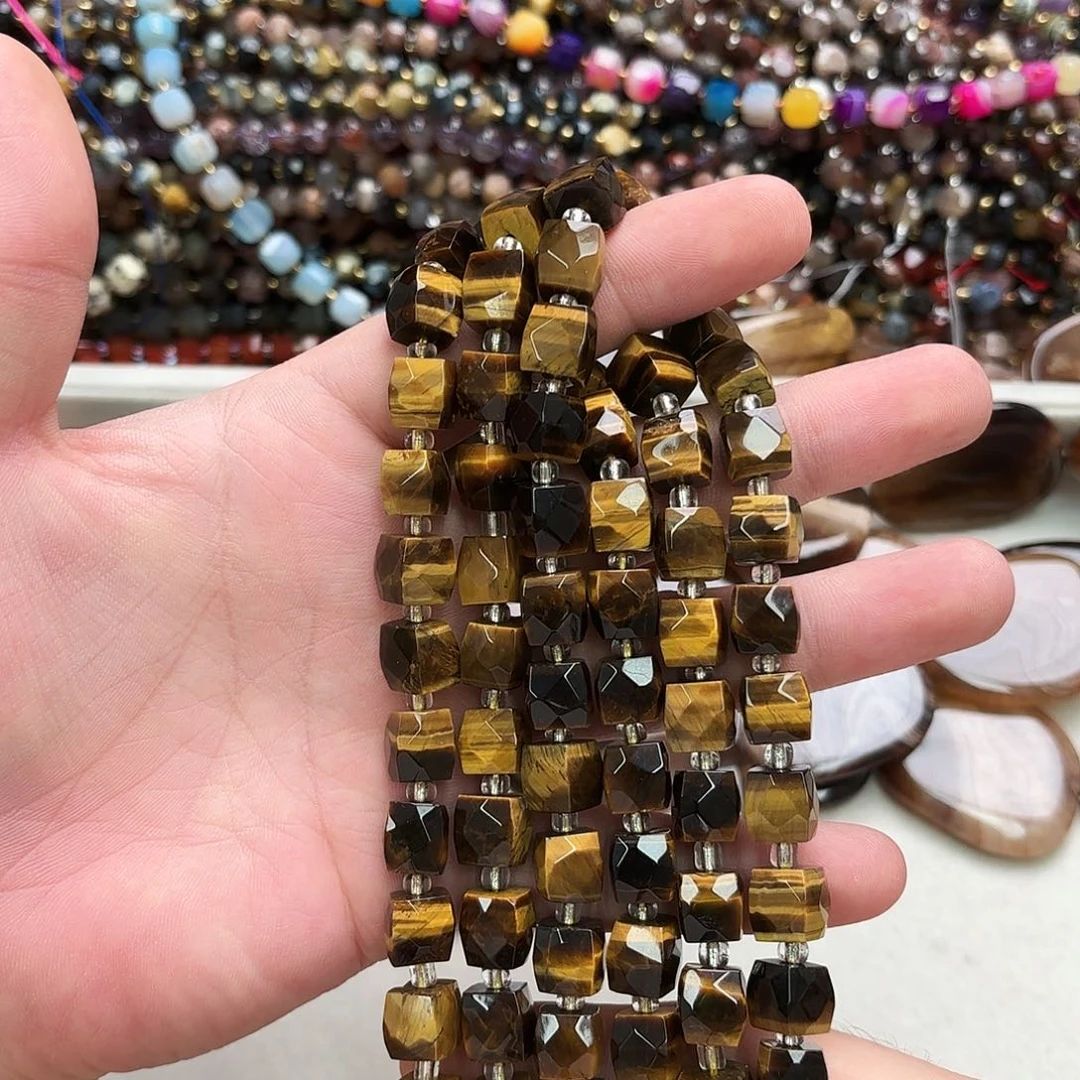 玛瑙/玉髓未镶嵌珠宝半成品9×9虎眼方切一条