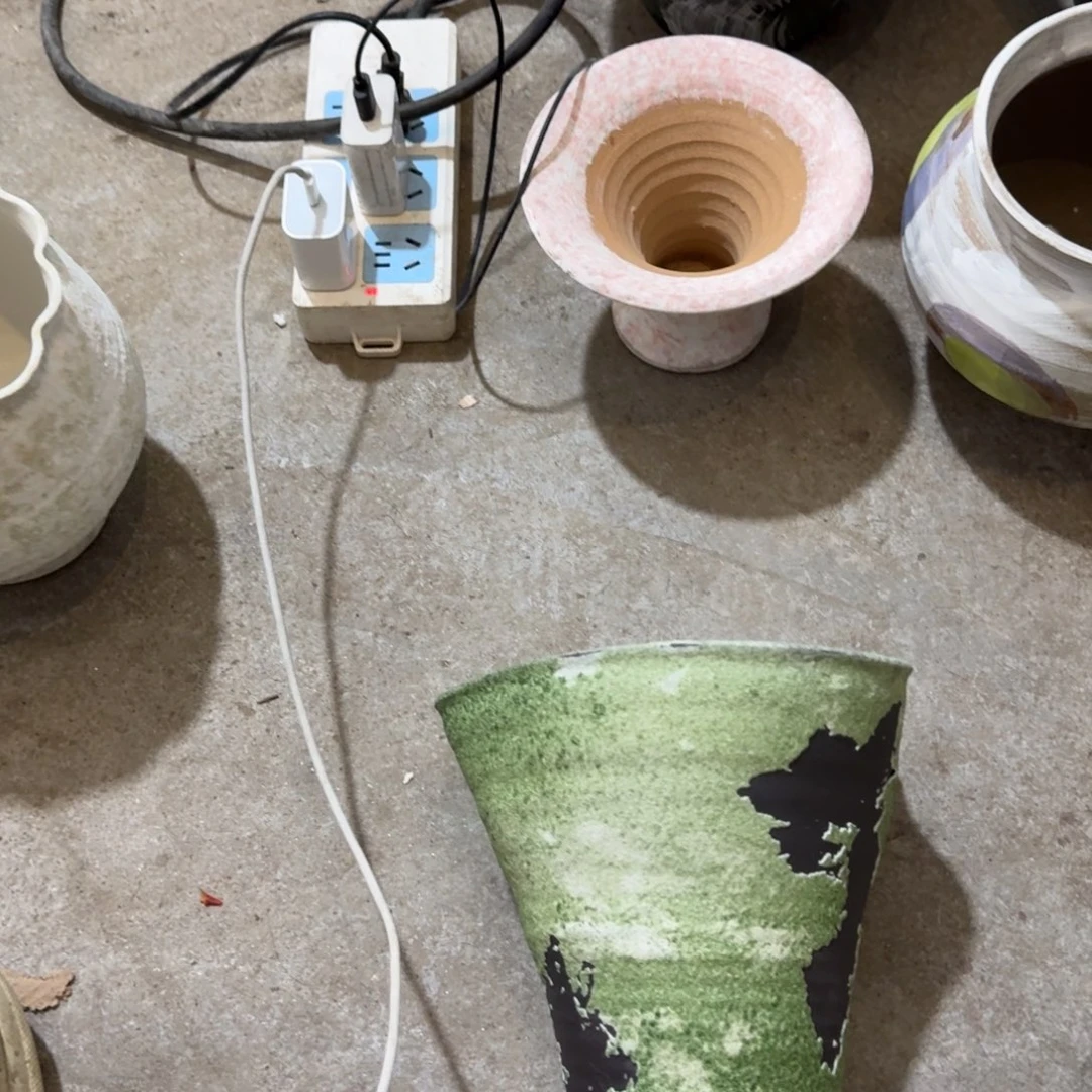 景德镇桌面陶瓷花盆