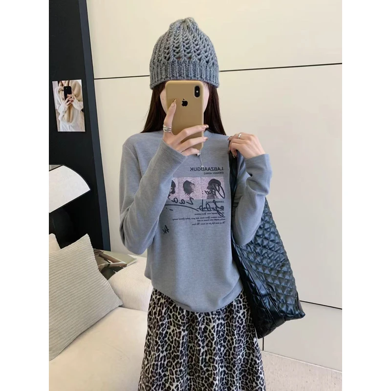 0256【冬季新款】三宫格美式复古人像图案百搭打底衫（9711）