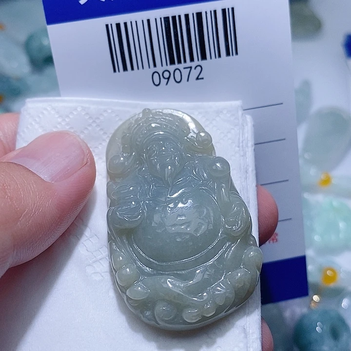 翡翠未镶嵌颈饰天光墟翡翠市场现金代购