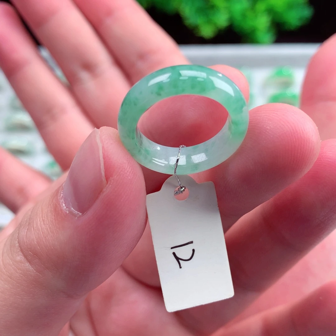 未镶嵌戒指翡翠天然