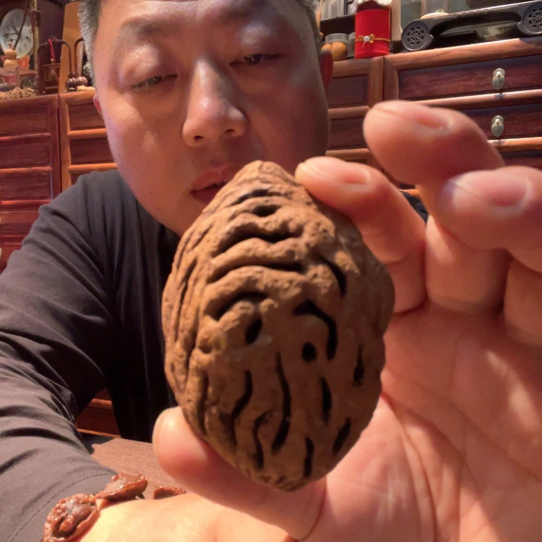 朴***润文玩核桃吊坠嘎嘎嘎嘎