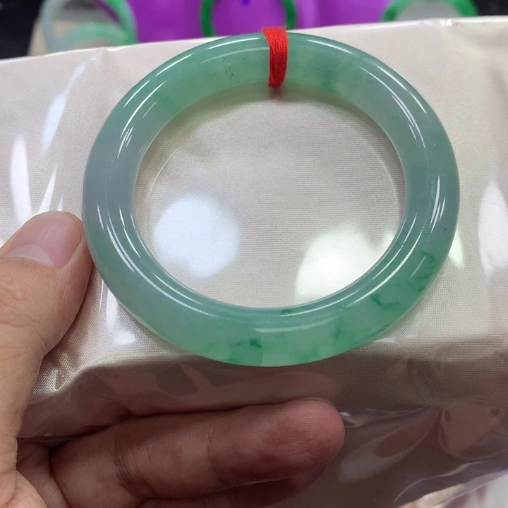 翡翠未镶嵌手镯翡翠