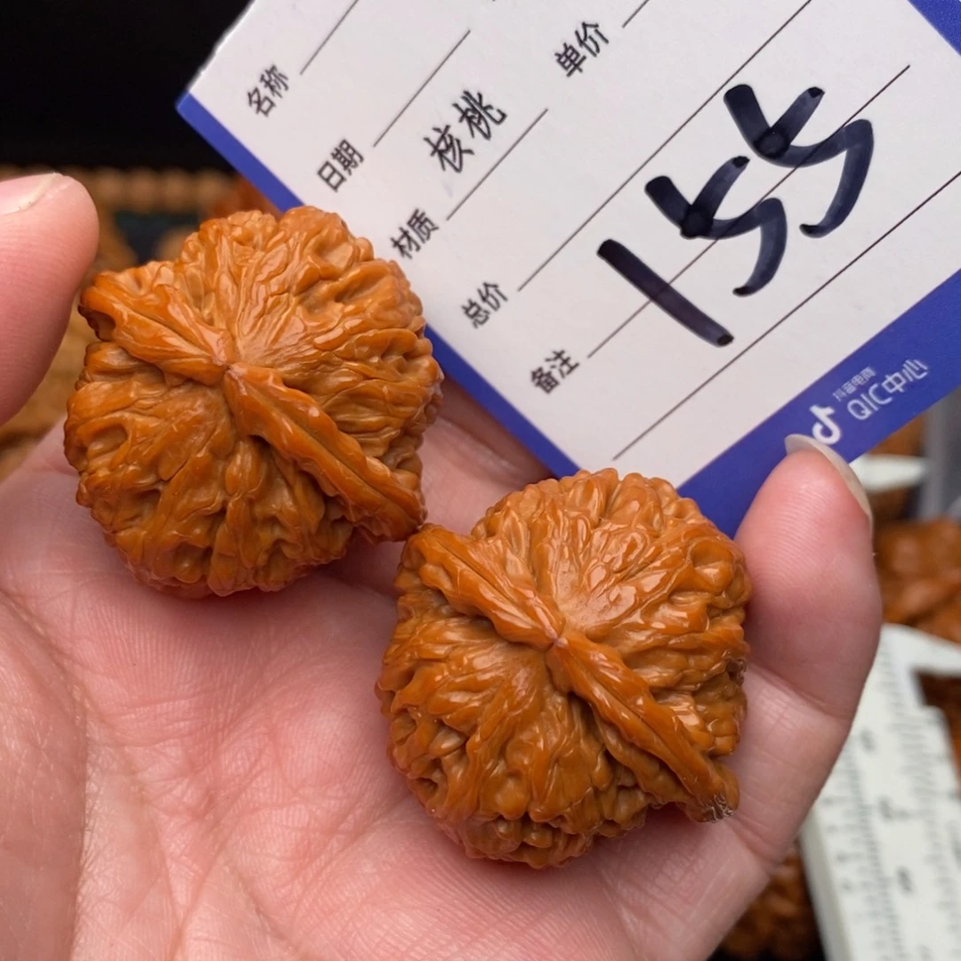 把件桃核白狮子35默默