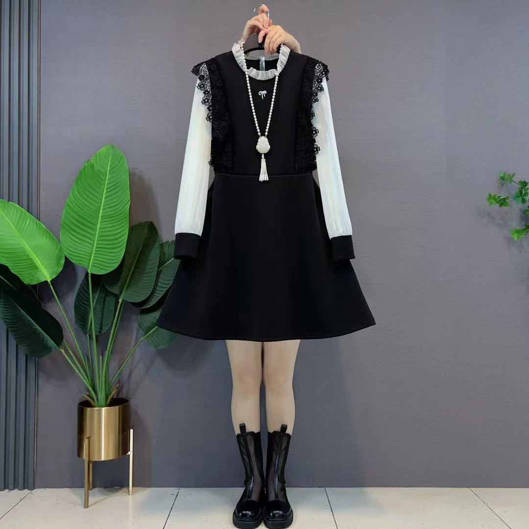 欧货蕾丝拼接连衣裙女年秋季新款洋气裙子大码洋气花边遮肉连衣裙