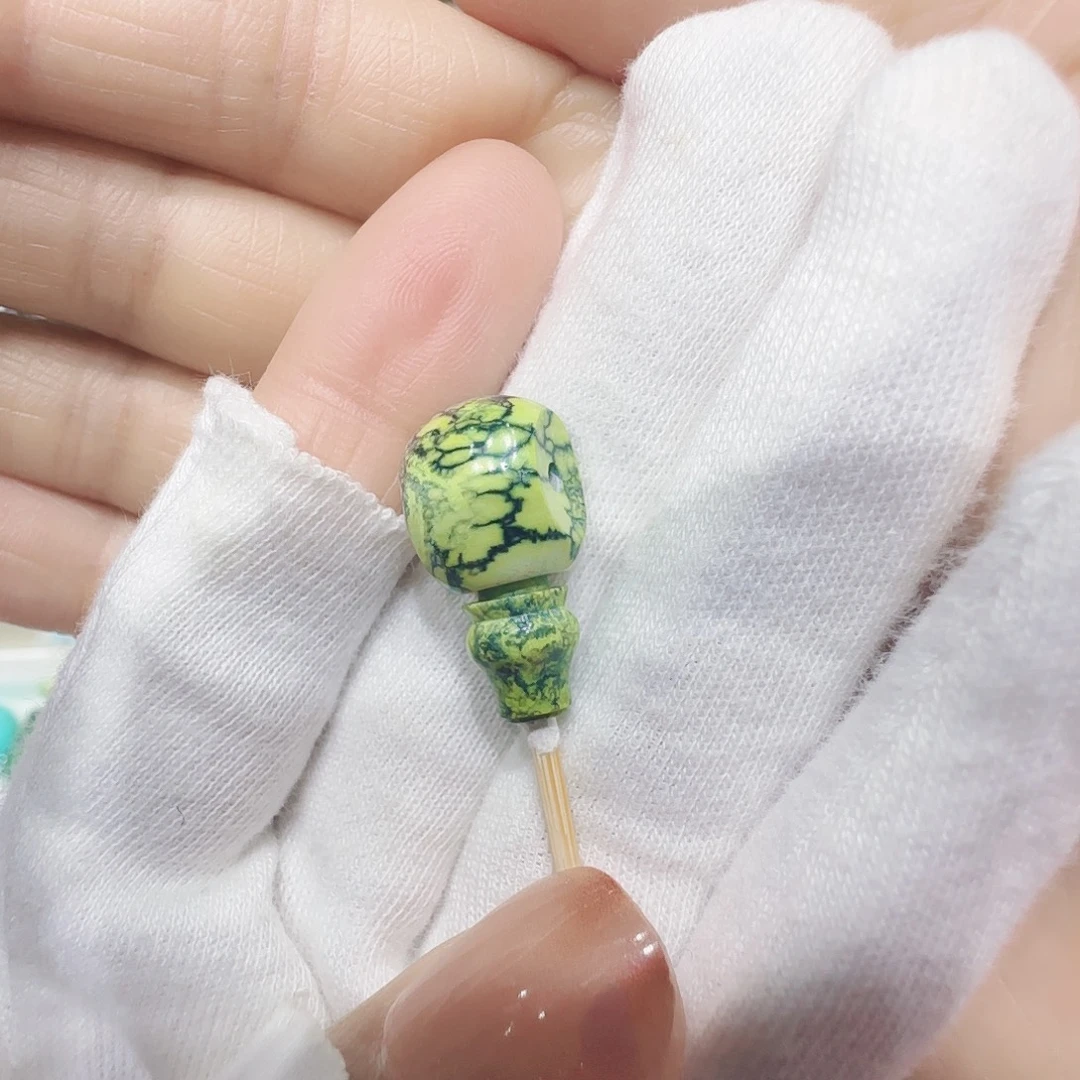 绿松石未镶嵌原矿绿松石