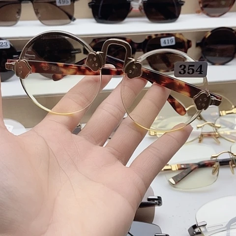 一体款天然水晶石镜