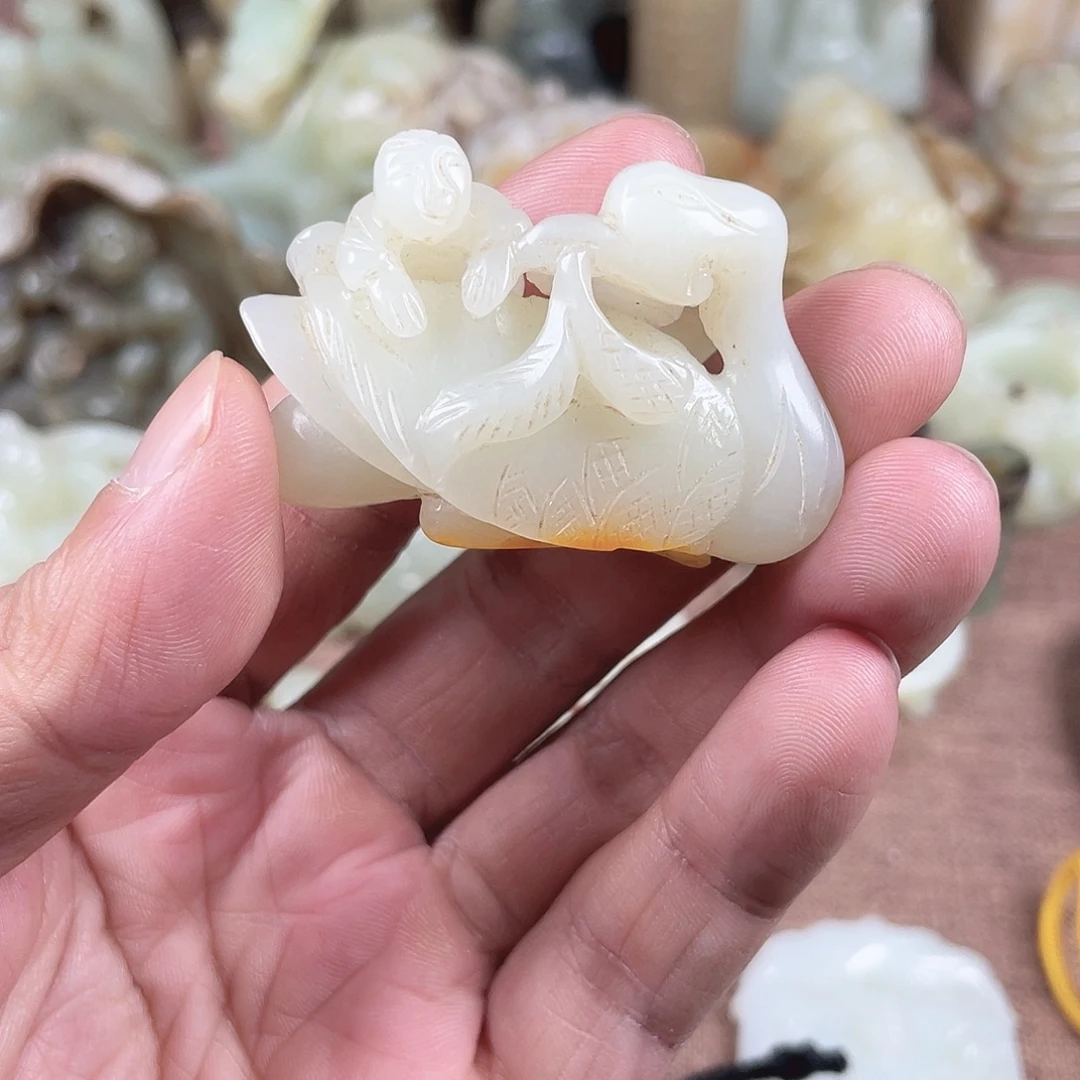 和田玉未镶嵌挂件