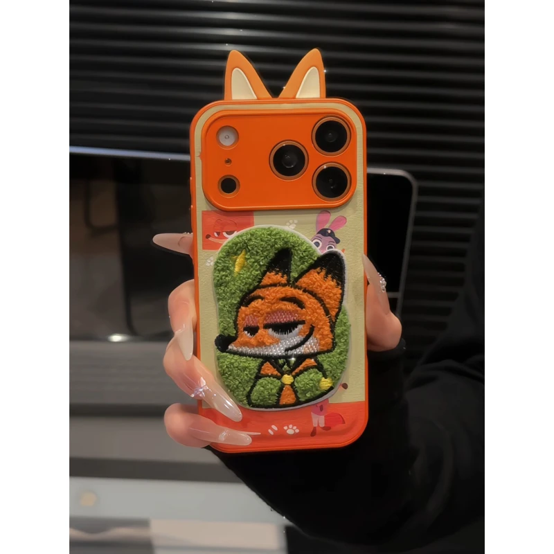 刺绣尼克适用苹果17pro手机壳16PM肤感皮纹防摔小众华为p80小米17