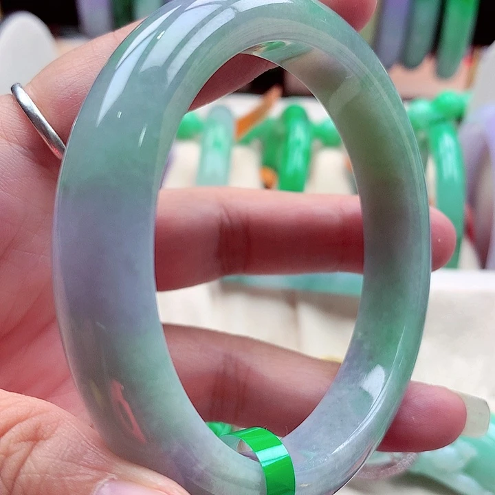 翡翠未镶嵌手镯翡翠