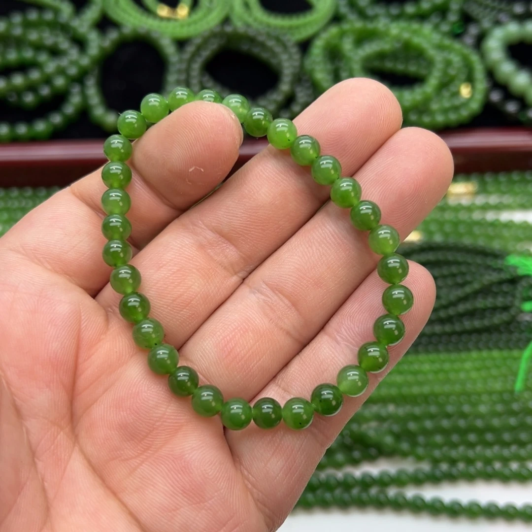 和田玉（碧玉）未镶嵌颈饰卡6 阳绿 微黑 30颗