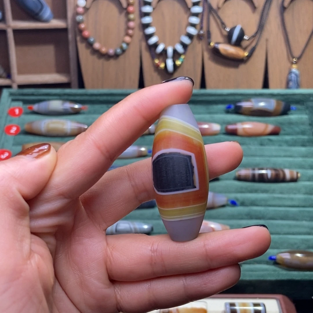 禅***师玛瑙/玉髓未镶嵌颈饰