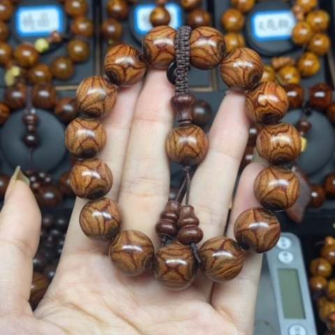 阿**单1.5老挝花梨对眼