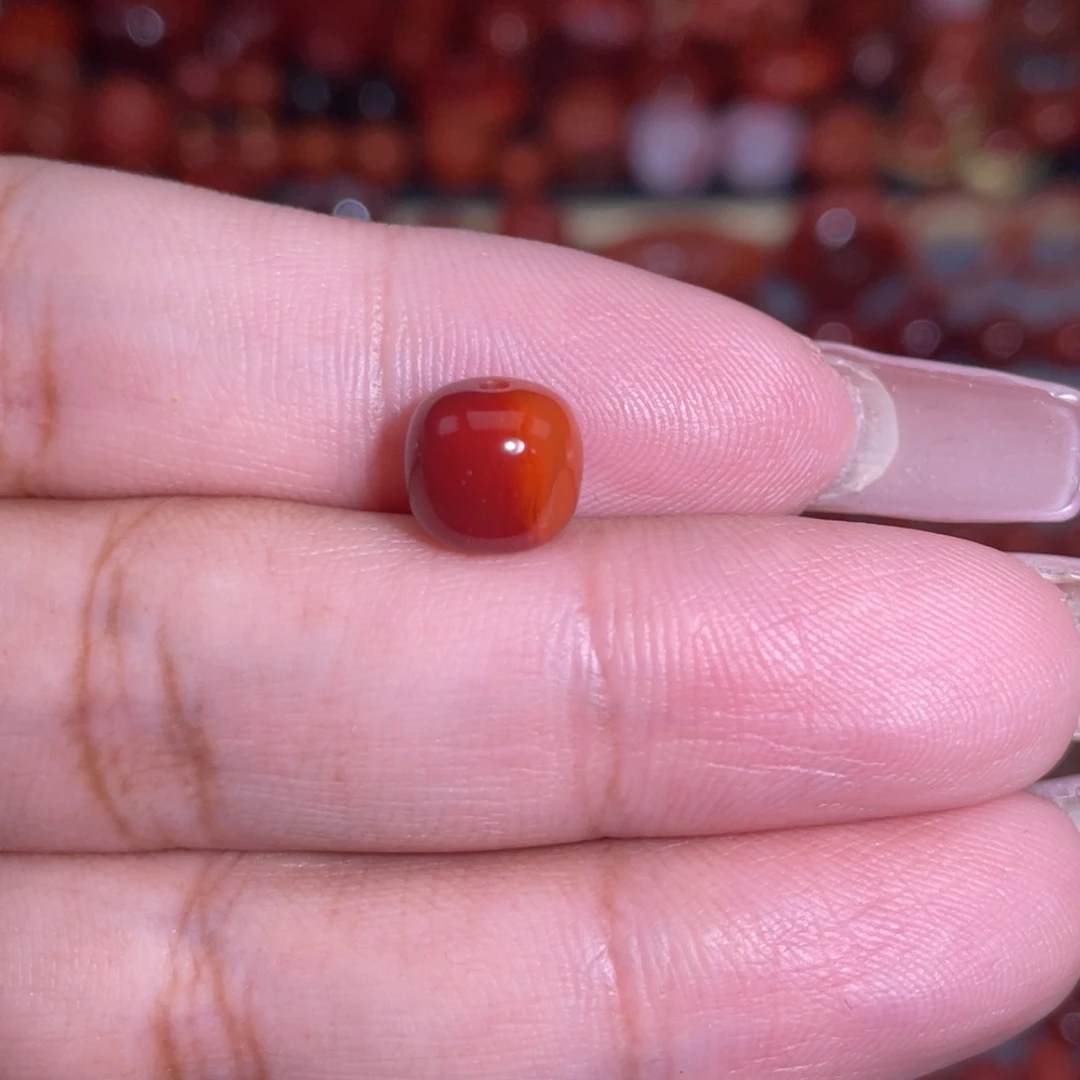 南红玛瑙未镶嵌牛血双色老型卡8.5×7.7