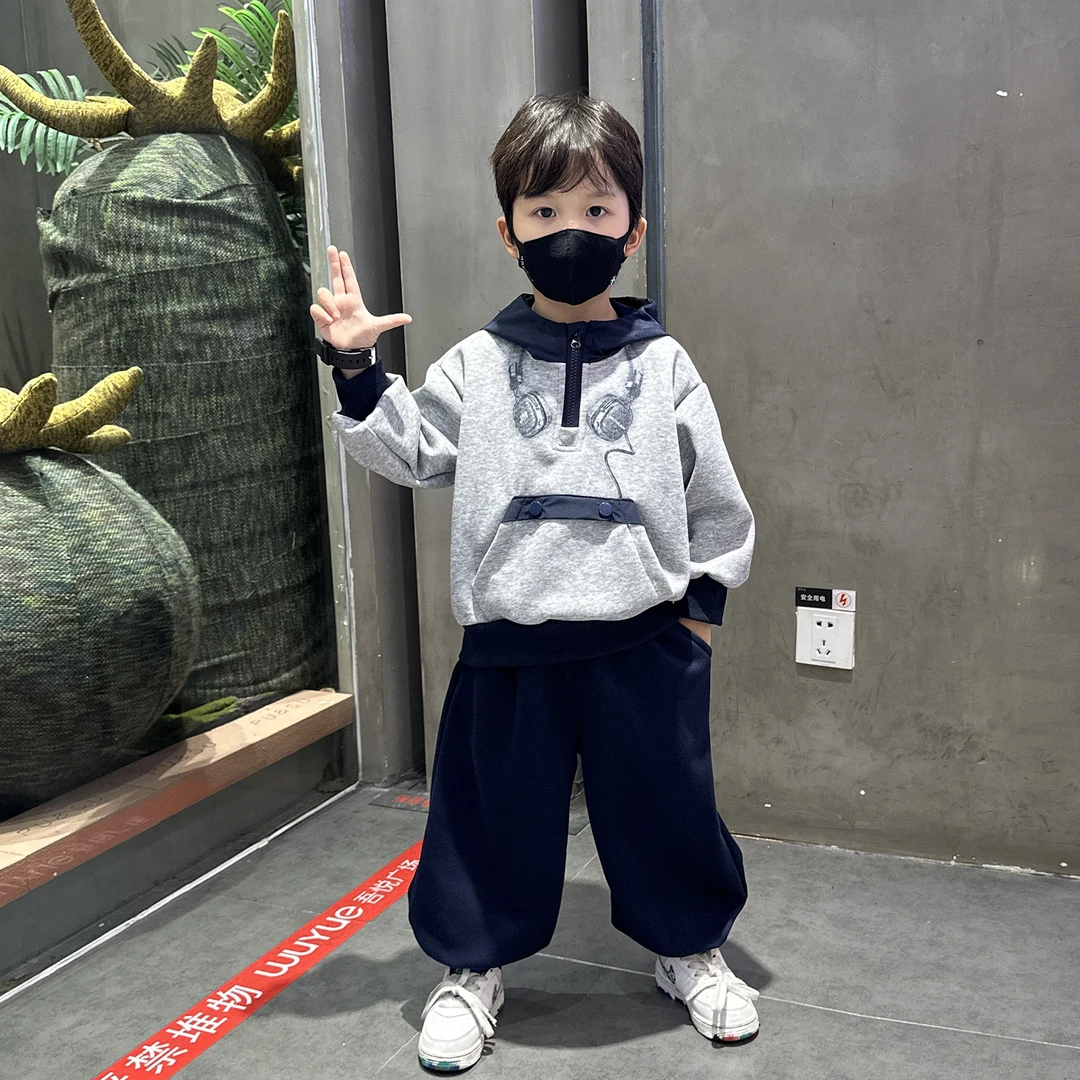 儿童秋装男童卫衣套装2025新款洋气宝宝男孩春秋季韩范时髦两件套