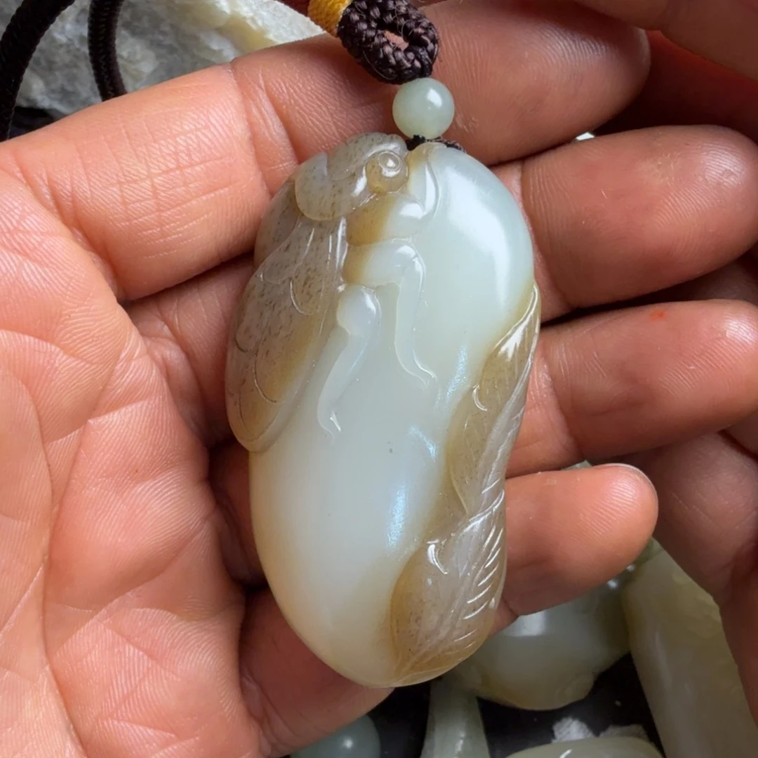 和田玉颈饰未镶嵌管**装