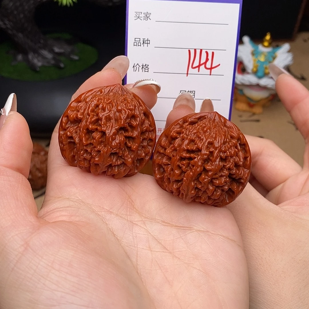 文玩核桃吊坠144号40百花山