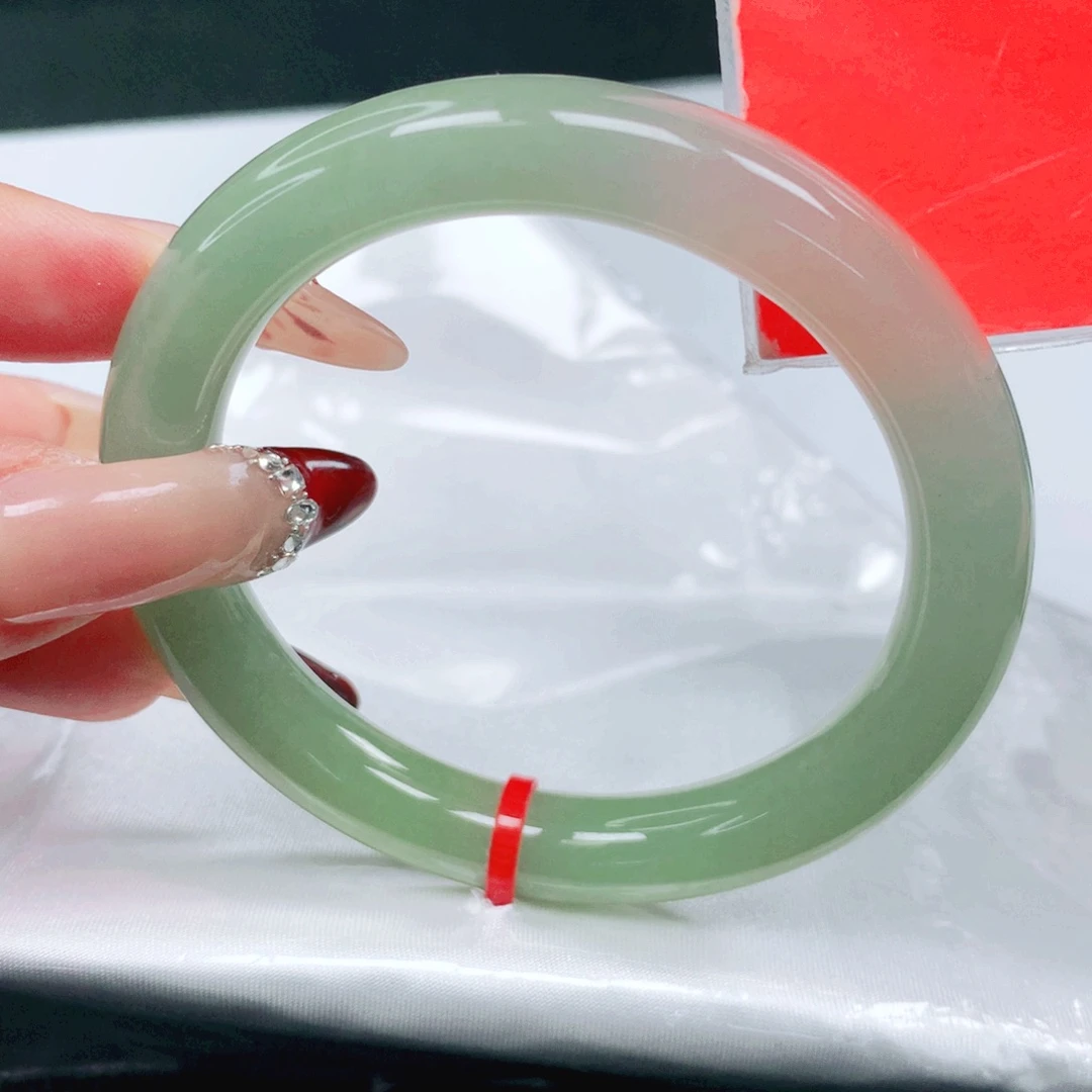 翡翠未镶嵌手镯54