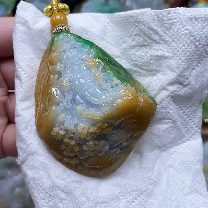 印***爷翡翠未镶嵌颈饰天然