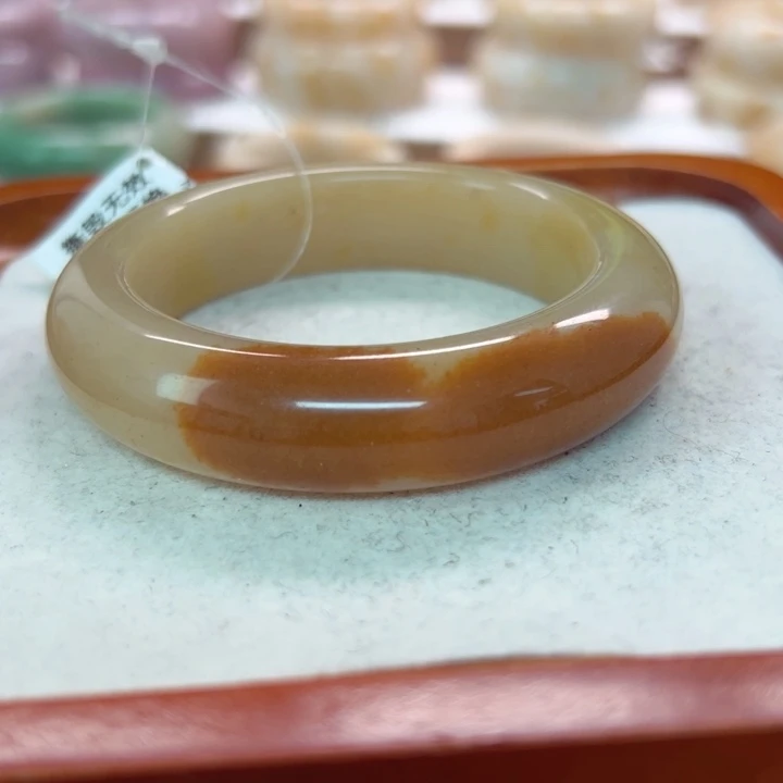 石英质玉手镯合金暴****”