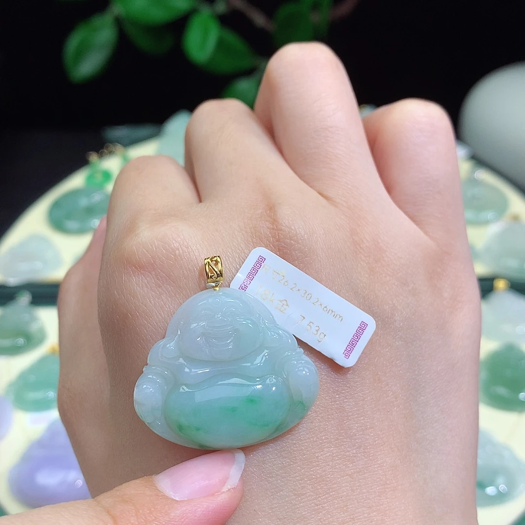 翡翠18K金镶嵌颈饰佛公