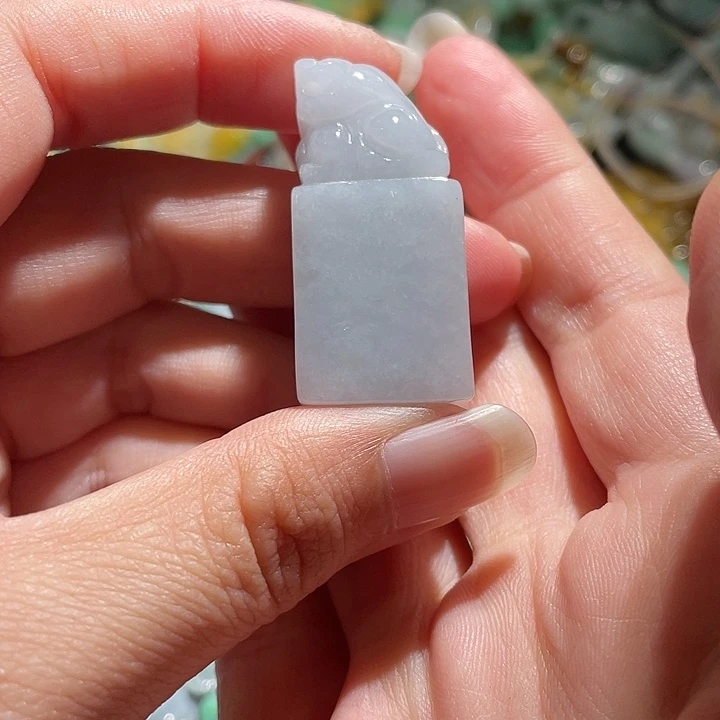 颈饰未镶嵌翡翠天