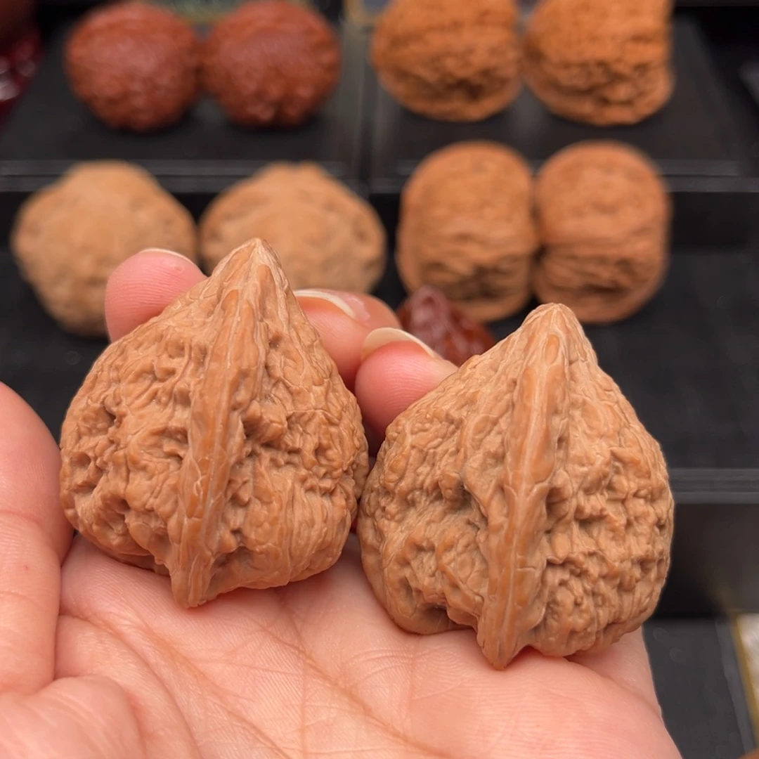 【闪购商品】吊坠文玩核桃石姬