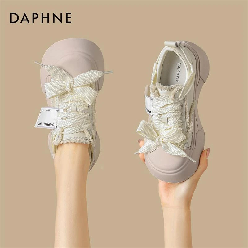 达芙妮厚底小白鞋2025新款春季休闲板鞋可爱大头鞋圆头面包鞋女鞋