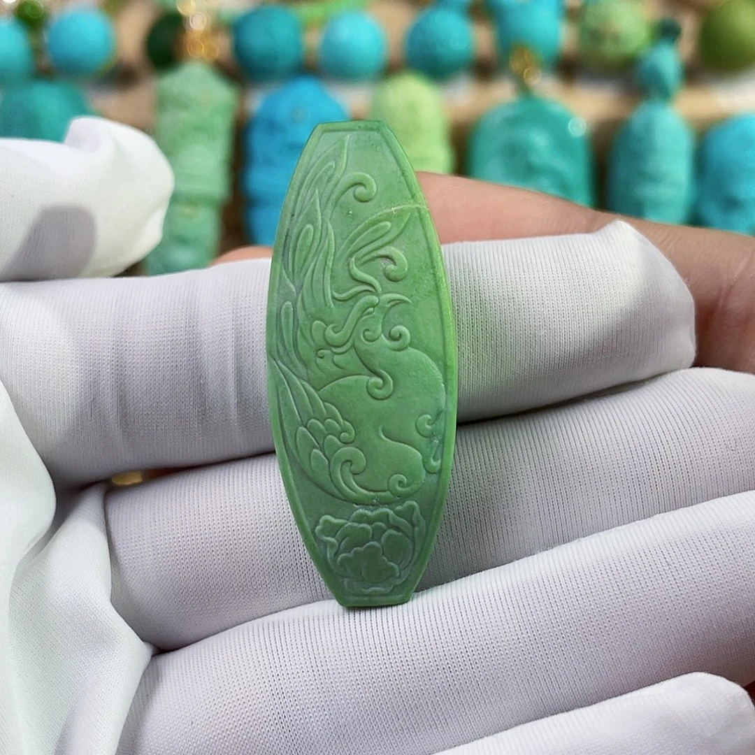 绿松石未镶嵌珠宝奇石