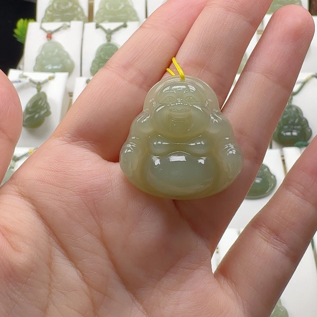 祝***福和田玉未镶嵌颈饰
