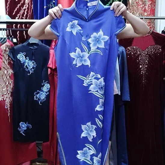 燕***格宝石蓝色长款桑蚕丝刺绣旗袍2xl