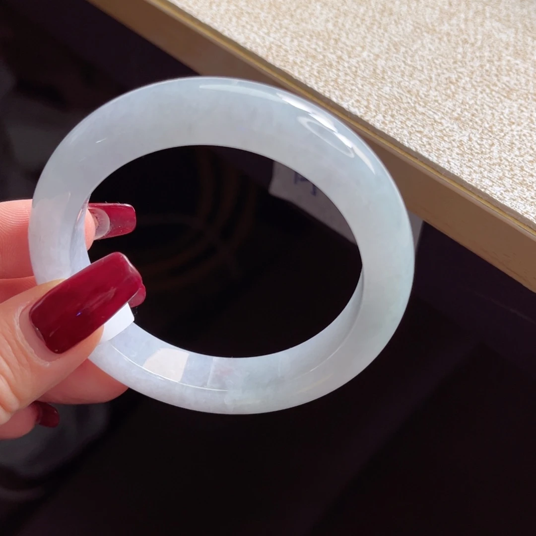 翡翠手镯未镶嵌手镯