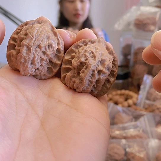 【闪购商品】把件文玩核桃34.5蜡皮白蛇谷小众