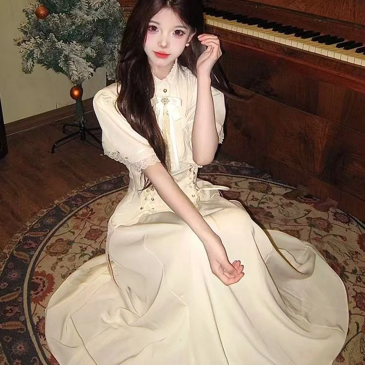 法式白色蕾丝立领公主短袖斗篷连衣裙女长款收腰显瘦夏季气质
