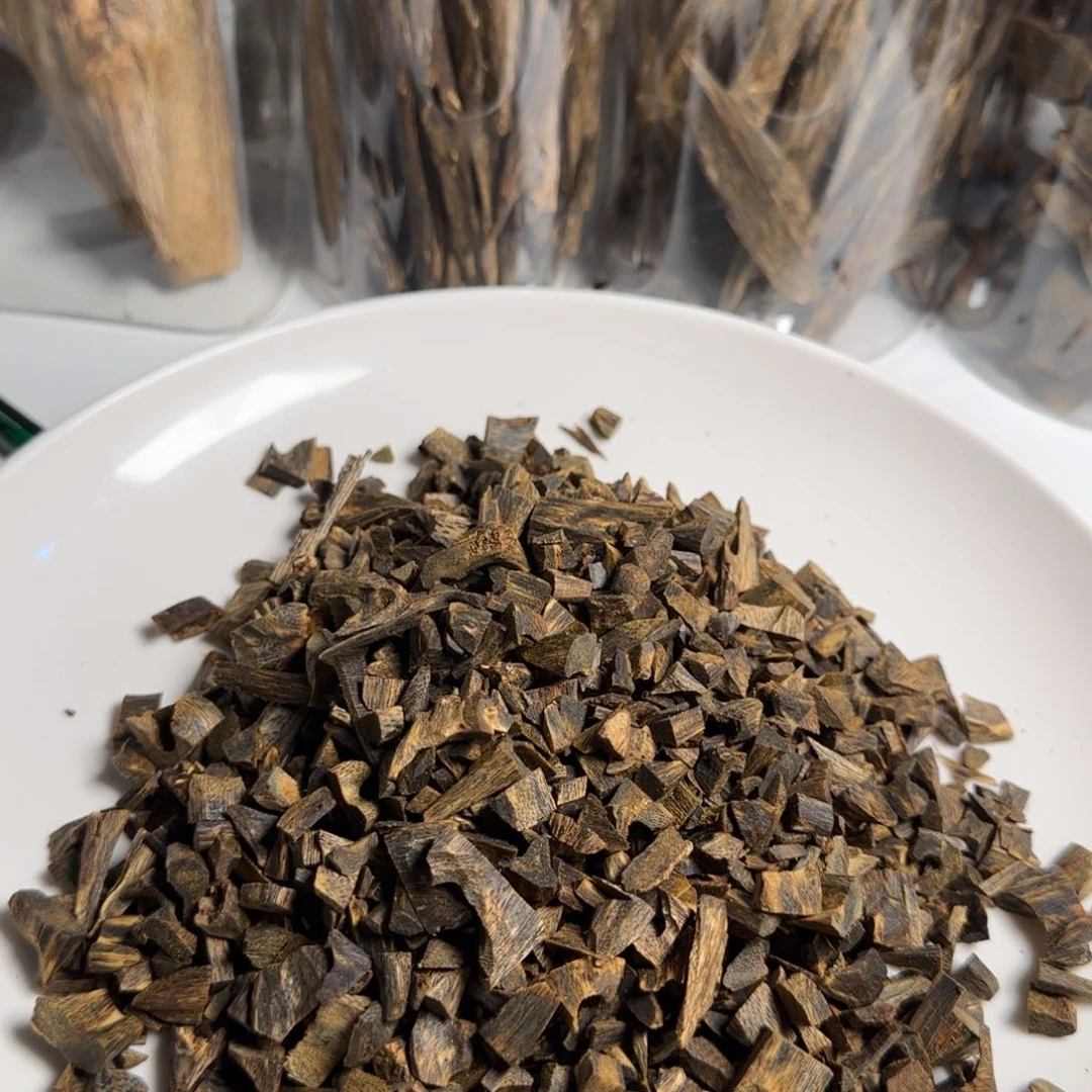 斑纹漆（虎斑木）和*白露沉水米粒239克