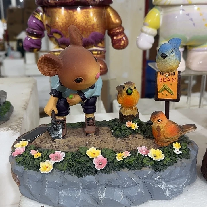 树脂太阳能摆件哈