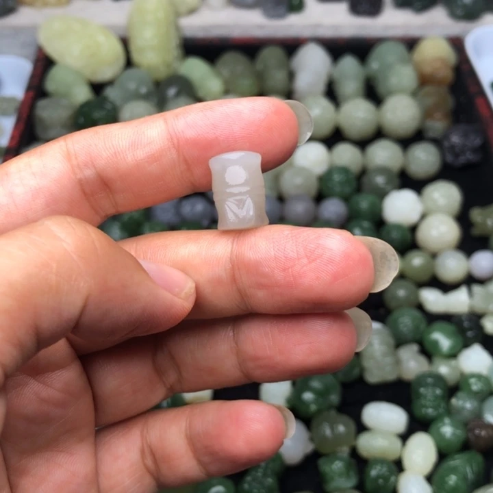 【闪购商品】和田玉未镶嵌颈饰