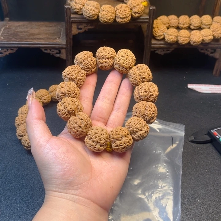 金刚菩提手串C****。25尺寸金刚菩提