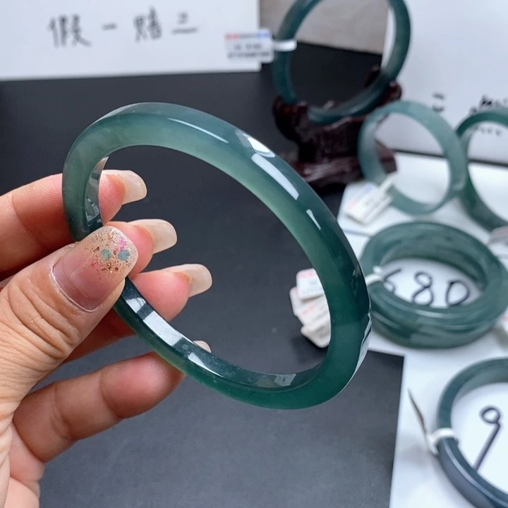 翡翠手镯未镶嵌61尺寸