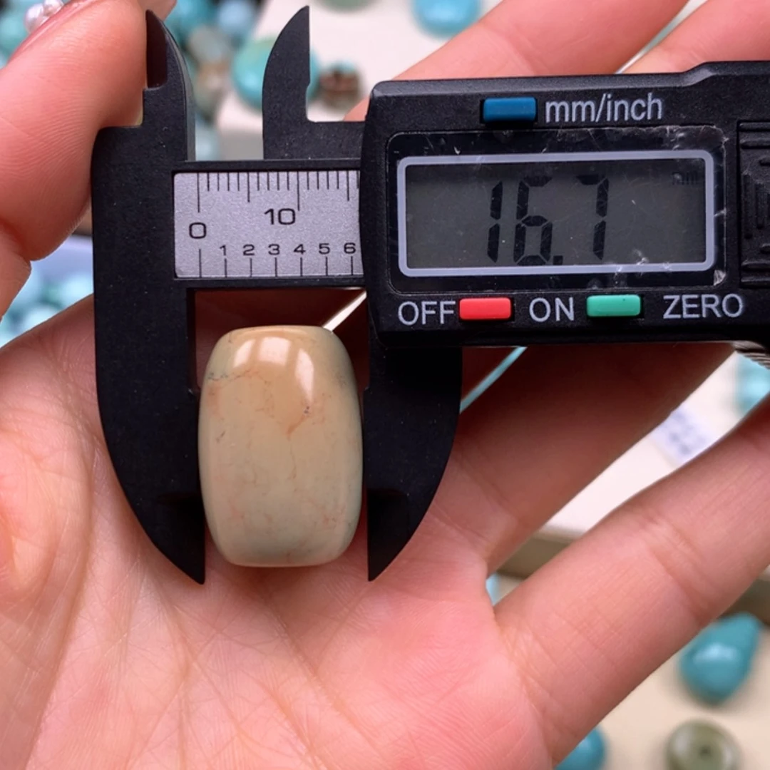 【闪购商品】未镶嵌绿松石珠宝奇石