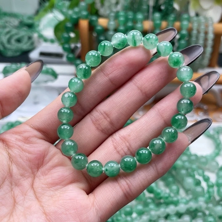 石英质玉（非洲翠）手链未镶嵌
