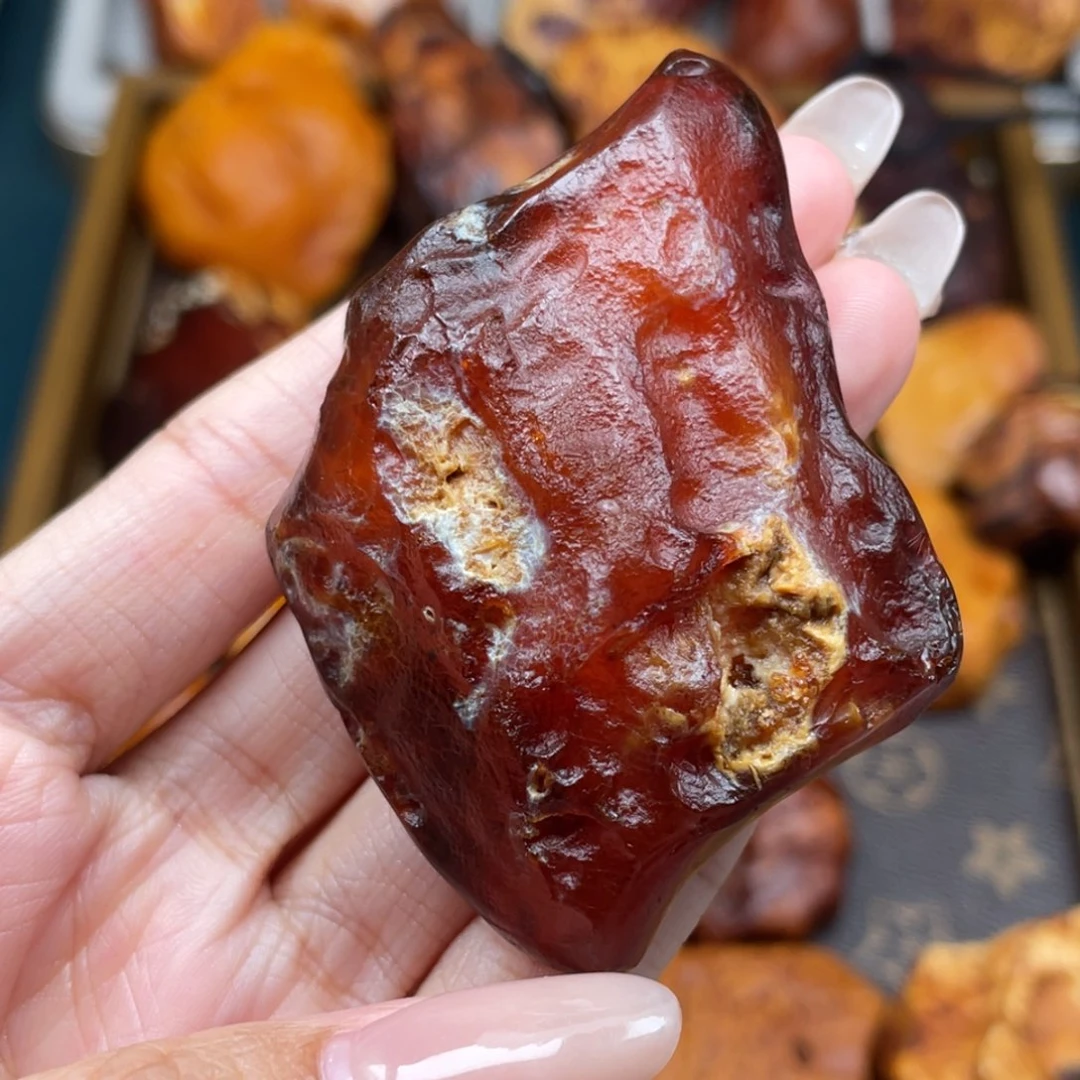 琥珀未镶嵌珠宝奇石