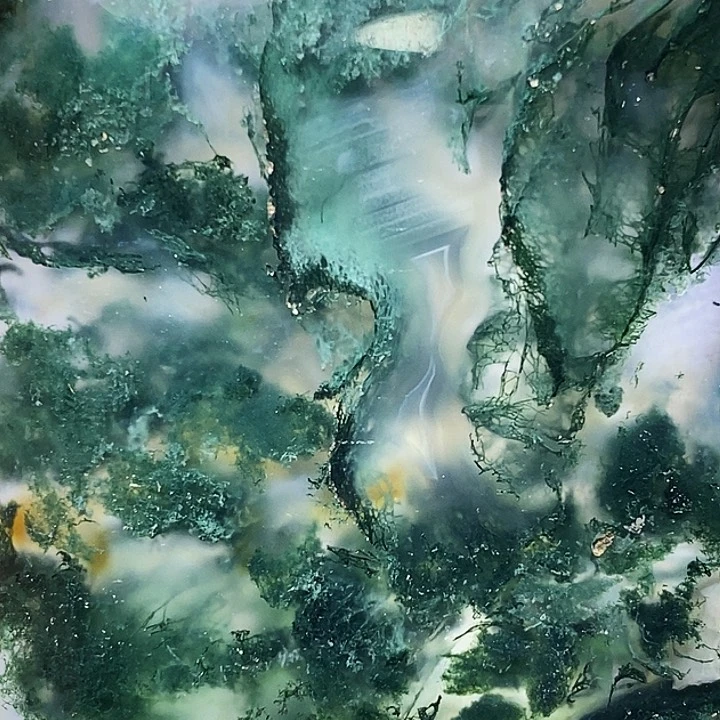 在***端玛瑙/玉髓颈饰未镶嵌