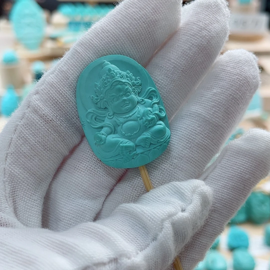 未镶嵌绿松石珠宝奇石