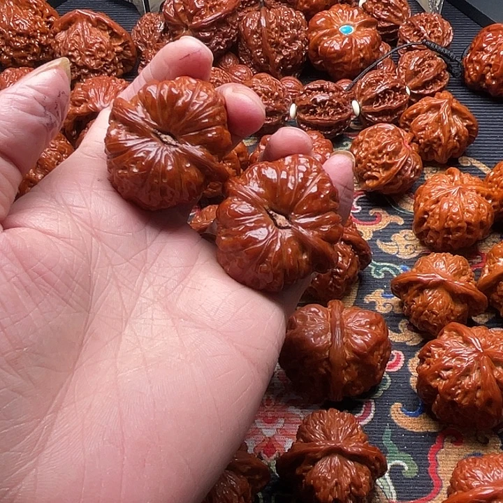 半***事文玩核桃吊坠文玩核桃南瓜墩