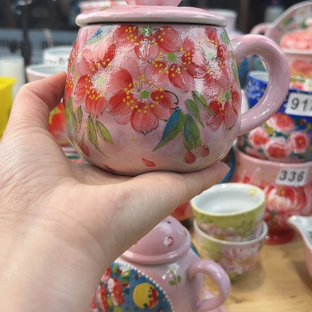 瓷片兔兔盖茨。兔兔
