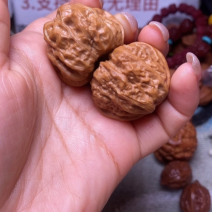 张***驴文玩核桃吊坠