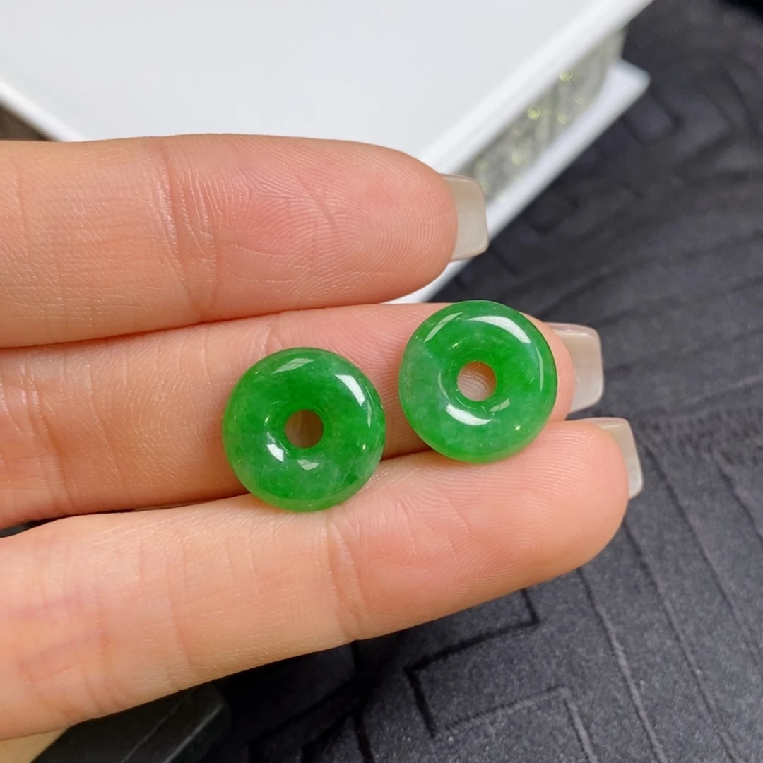 翡翠未镶嵌耳饰甜甜圈