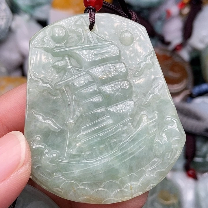 颈饰未镶嵌翡翠翡翠